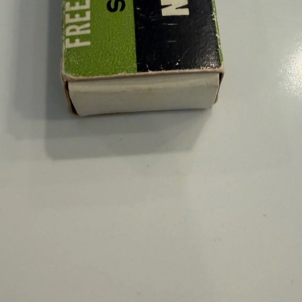 Vintage Free Standard No. 10 Staples Green Black Box‎ Retro Office Ephemera